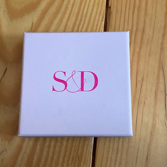 🌷 2 for $20 🌷 Stella & Dot Rainbow Friendship Bracelet BRAND NEW IN BOX - Picture 8 of 9